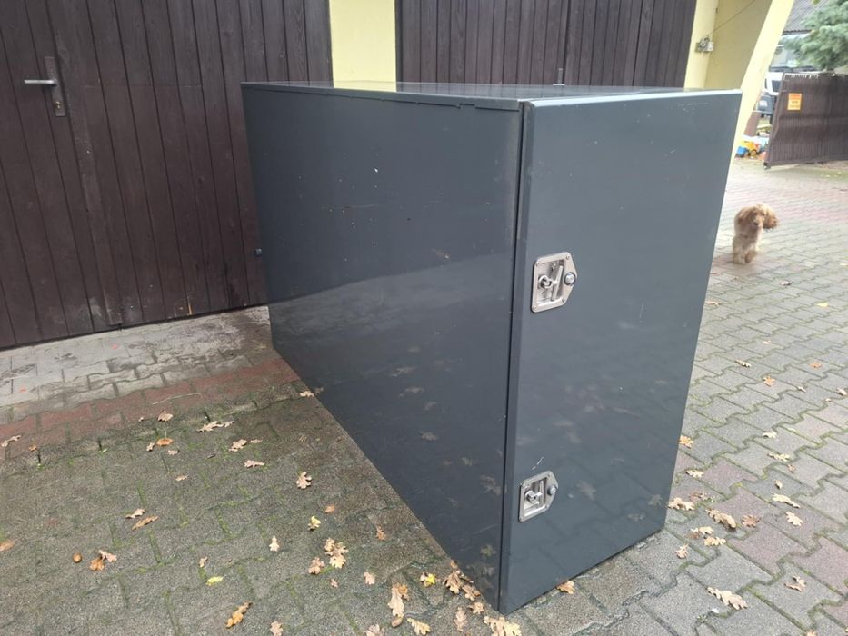 Skrzynia , zabudowa na narzędzia