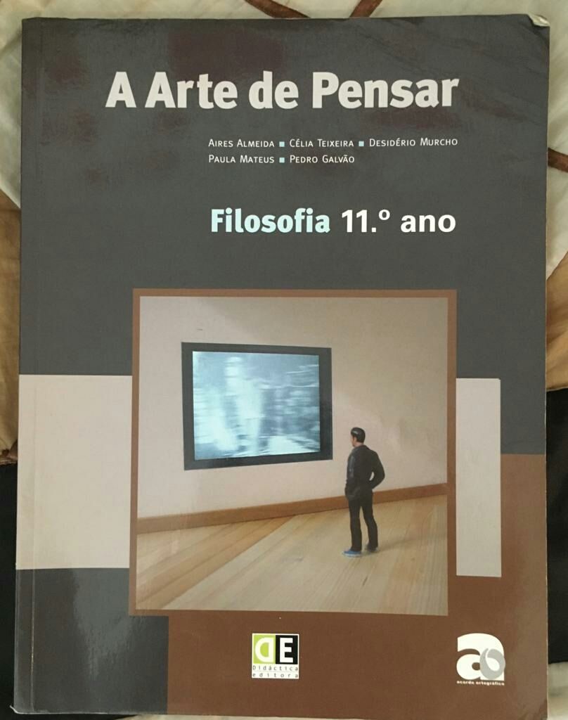 "A arte de pensar" manual de filosofia do 11° ano