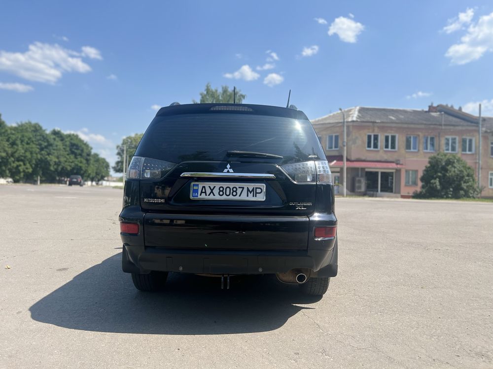 Mitsubishi outlander xl