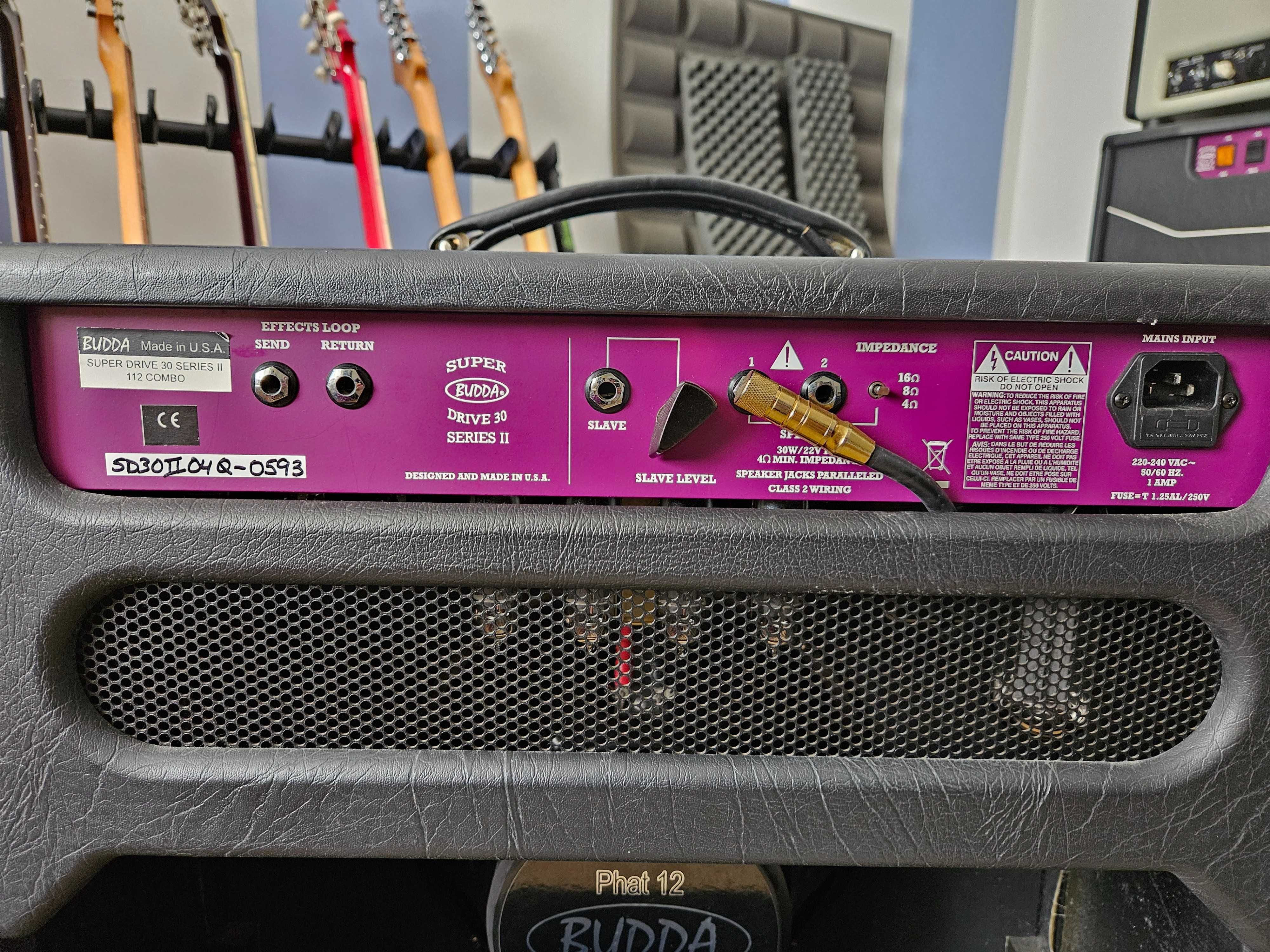 Amplificador Budda Superdrive 30 series II combo
