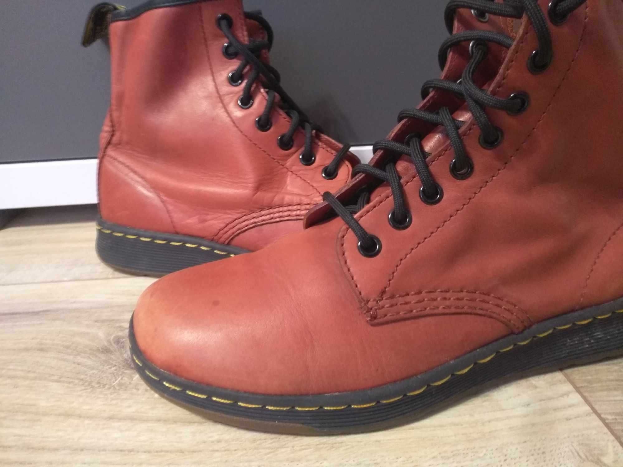 Dr. Martens Newton size 39 martensy glany