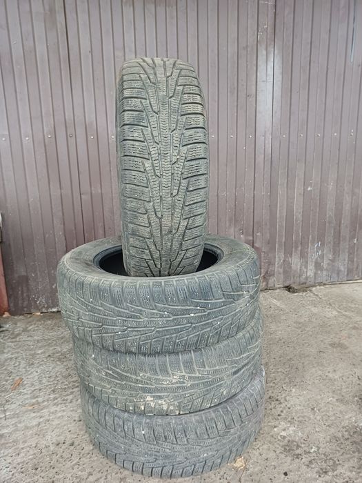 Продам резину в гарному стані.