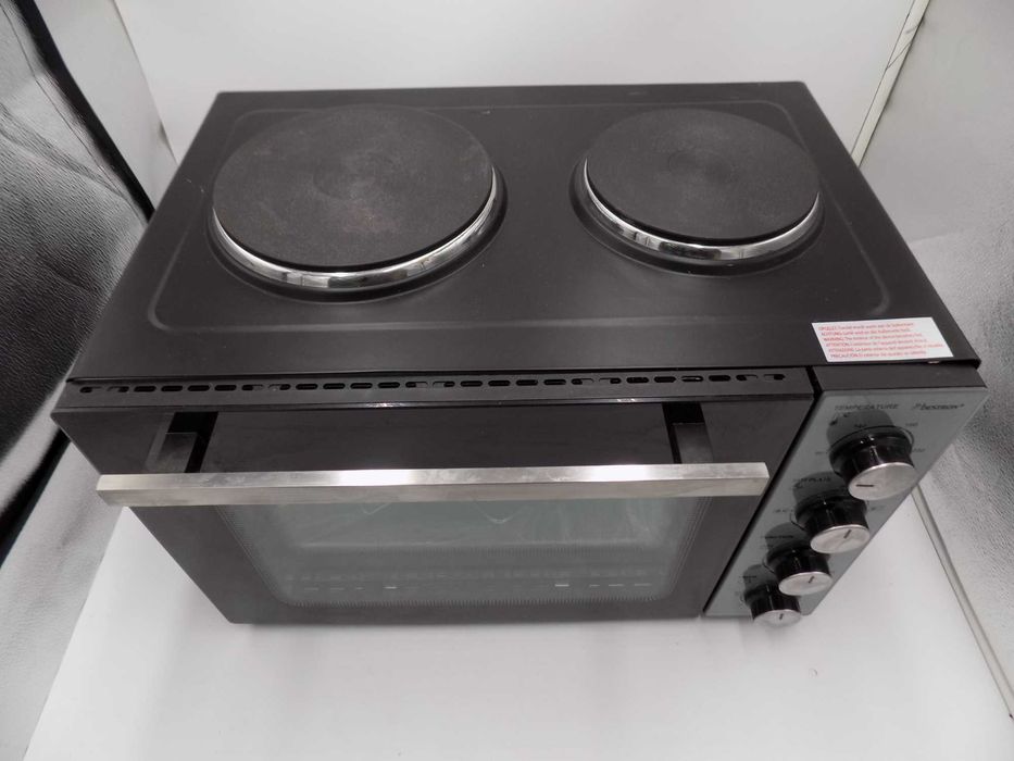 Mini piekarnik Bestron AOV31CP 31 l czarny
