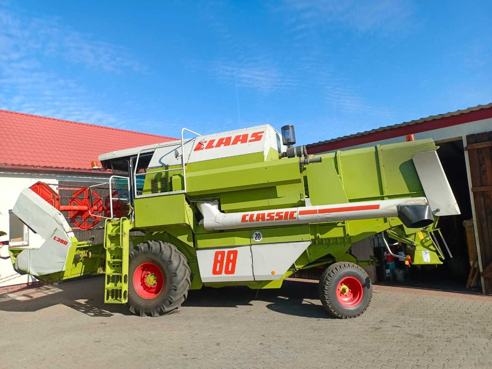 Claas Dominator 88