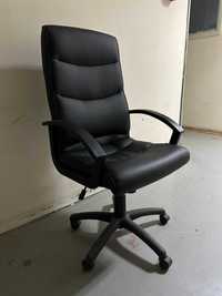 Крісло офісне FACTOR Tilt PL62 чорне, мінімально б/у, ідеальний стан