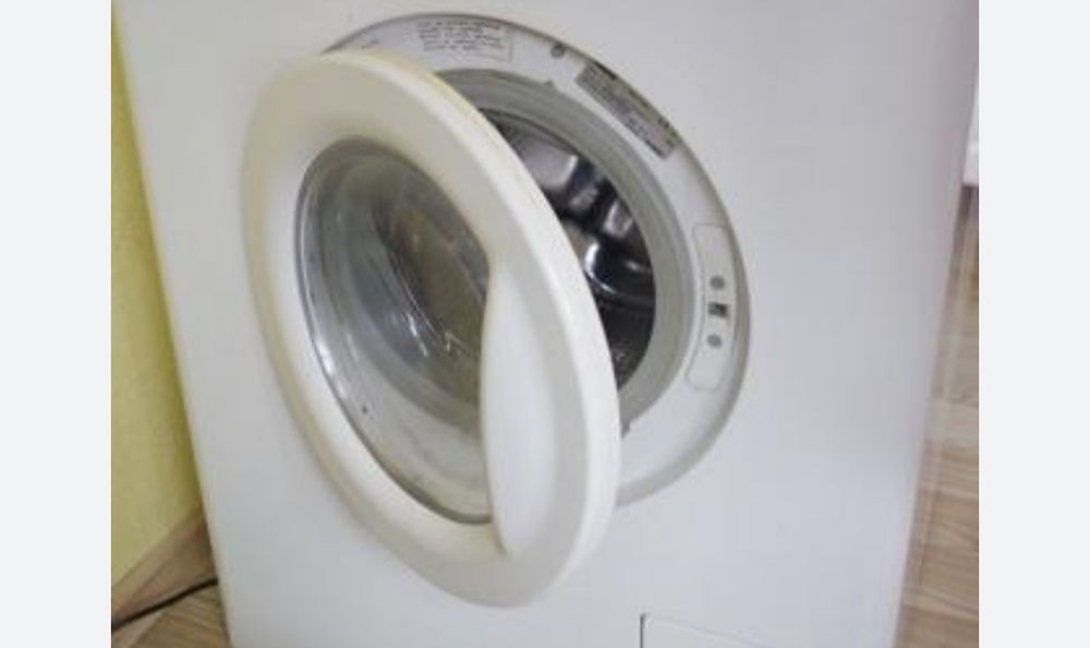 Люк  на пральну машину zanussi 1002  w