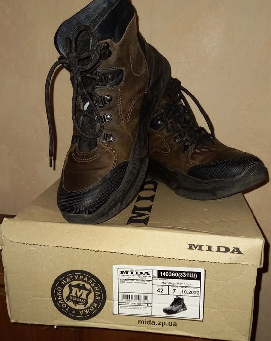Зимові  шкіряні черевики Mida