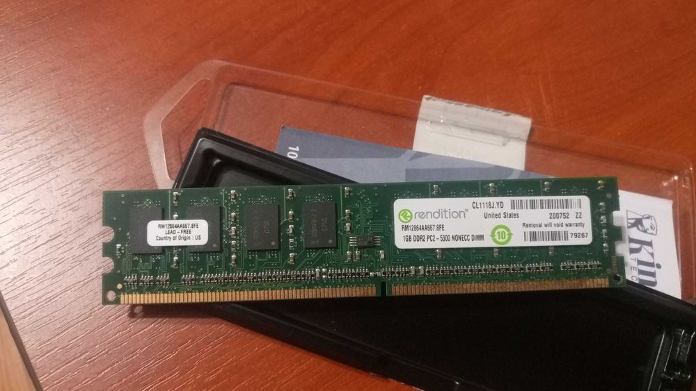 Продам оперативную память ddr2   1 Gb рабочая