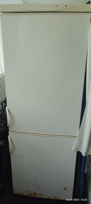 Продам холодильник