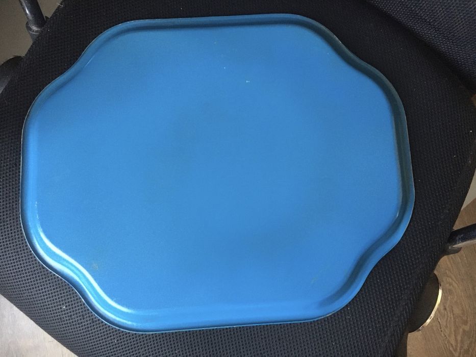 Піднос металевий