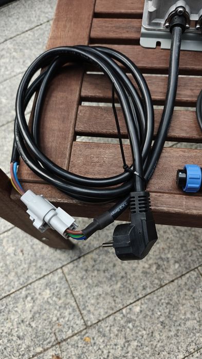 Ładowarka do akumulatorów ePropulsion E Series 48V