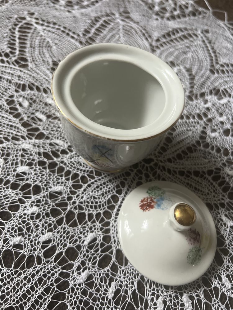 Stara porcelana cukierniczka antyk Meissen do kolekcji