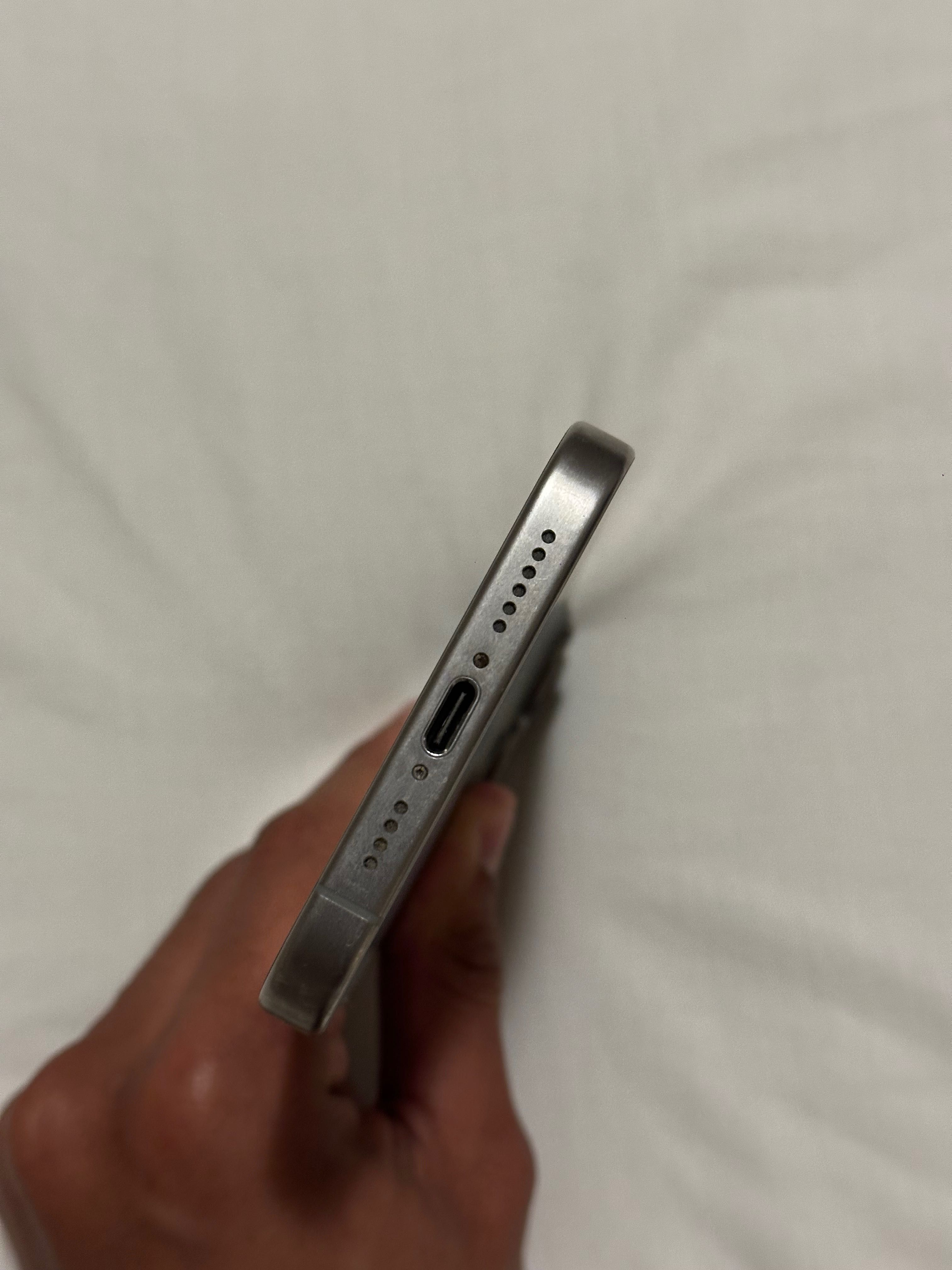 iPhone 15 Pro Max - 256gb