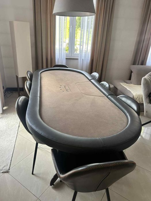 Stół do gry w pokera