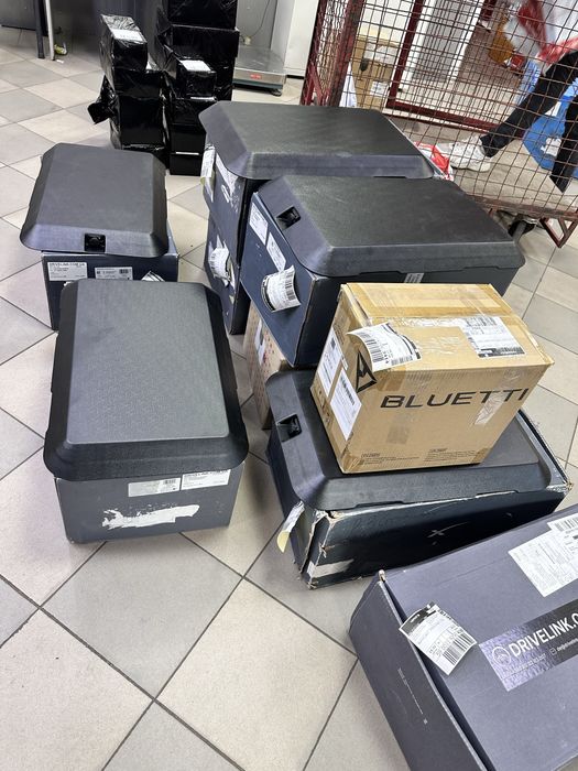 DRIVELINK на авто для ЗСУ Автомобільна версія Starlink на магнітах