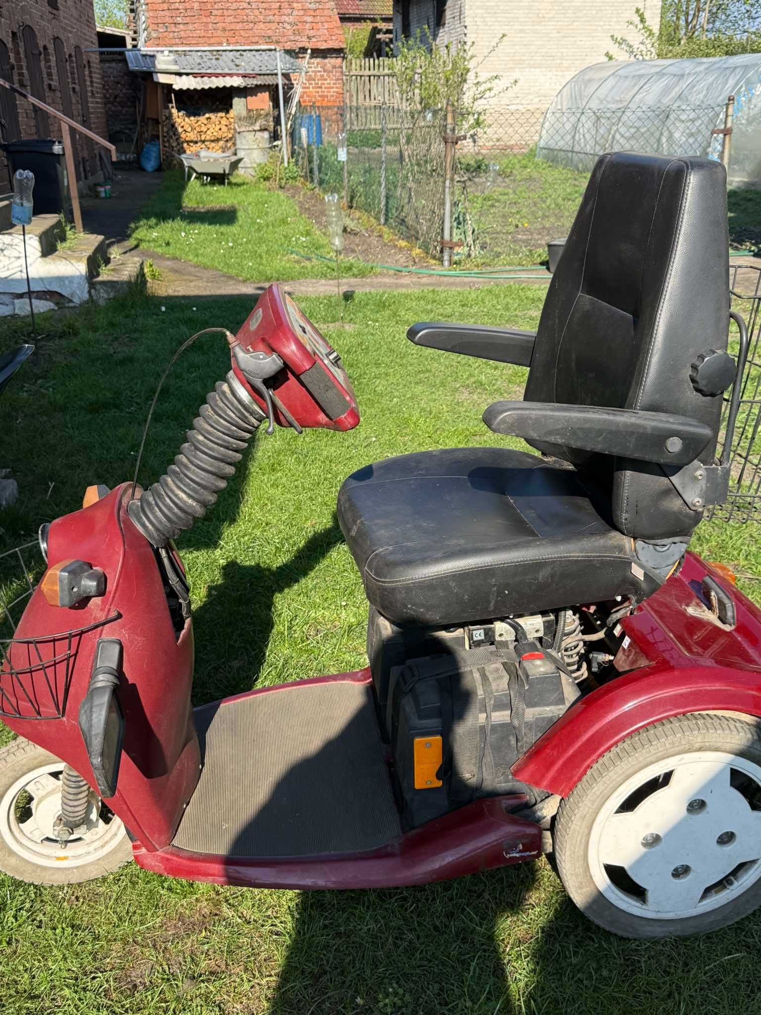 Wózek inwalidzki elektryczny TROPHY 5