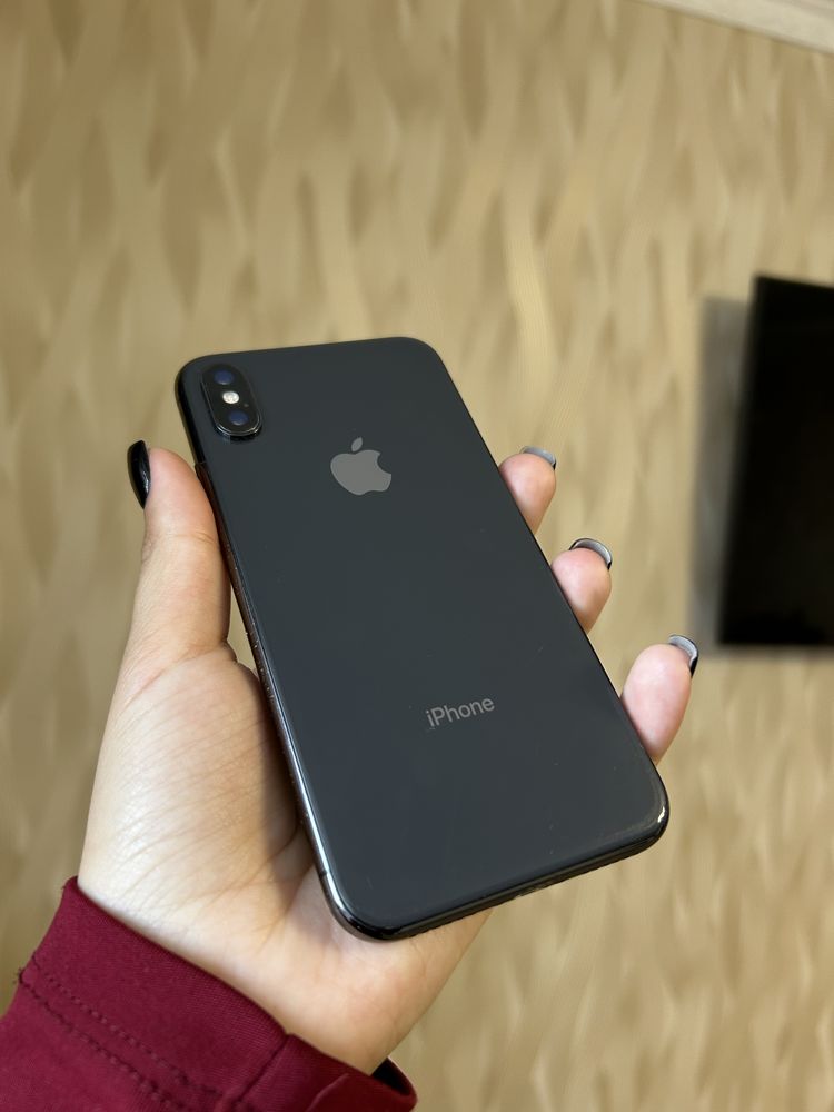Продам iPhone X