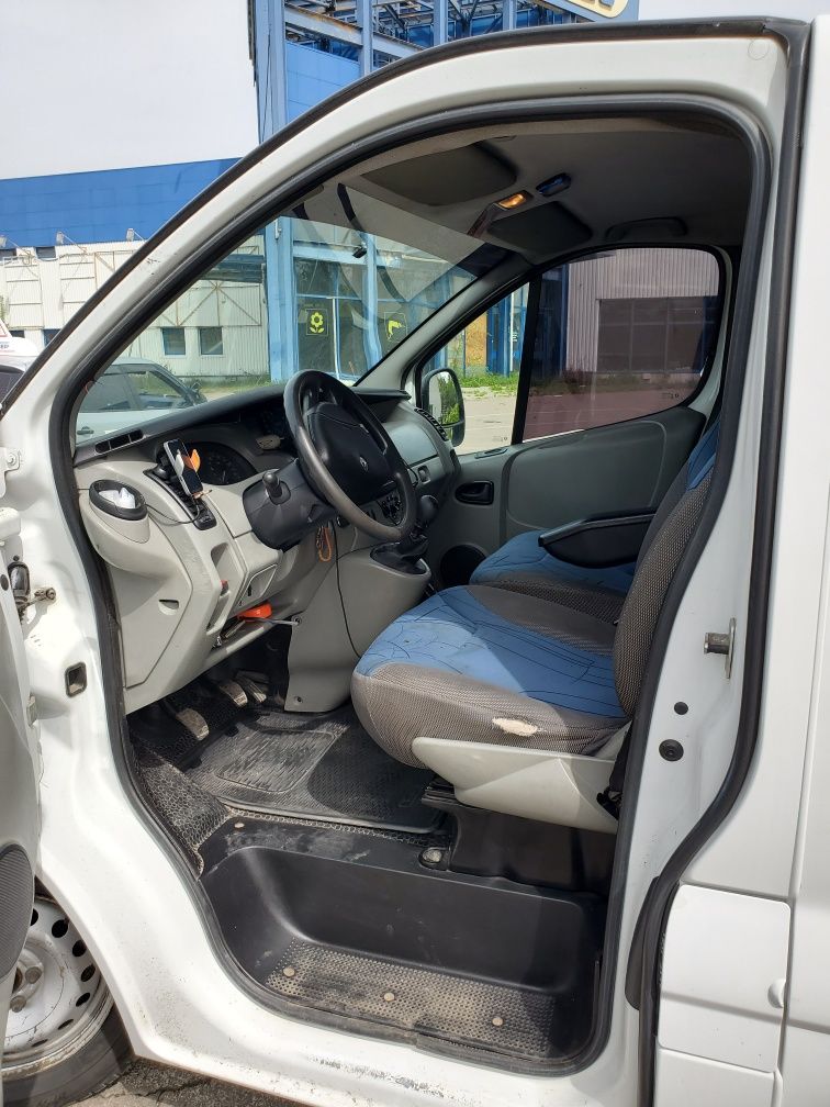 Продам Renault trafic 2.0