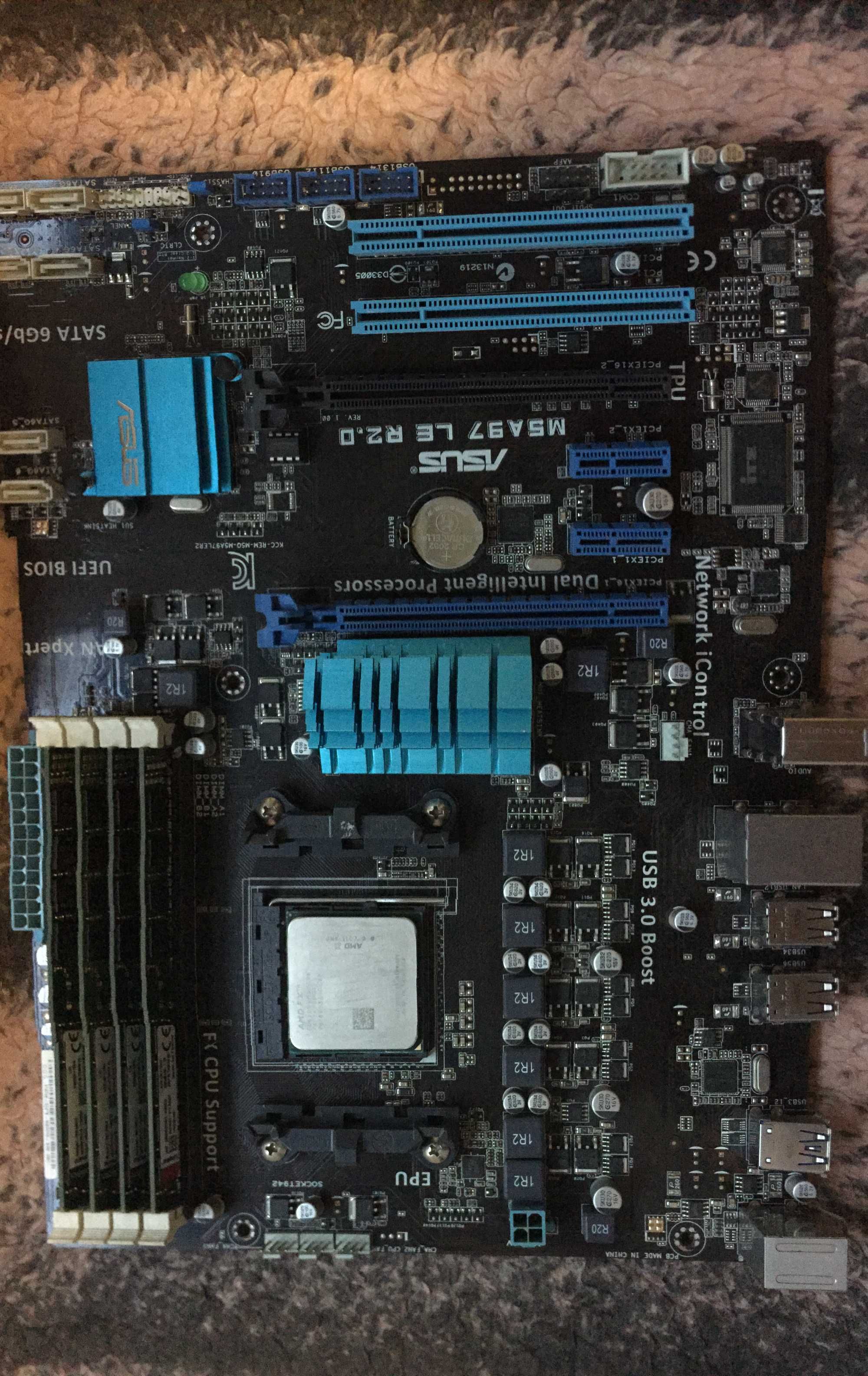 Материнська плата Asus M5A97 LE R2.0 + FX 6300+ 16 Gb озу 4х4