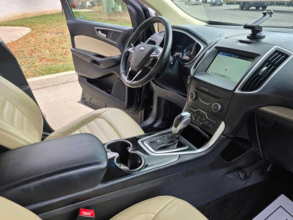 Ford Edge SEL      2017