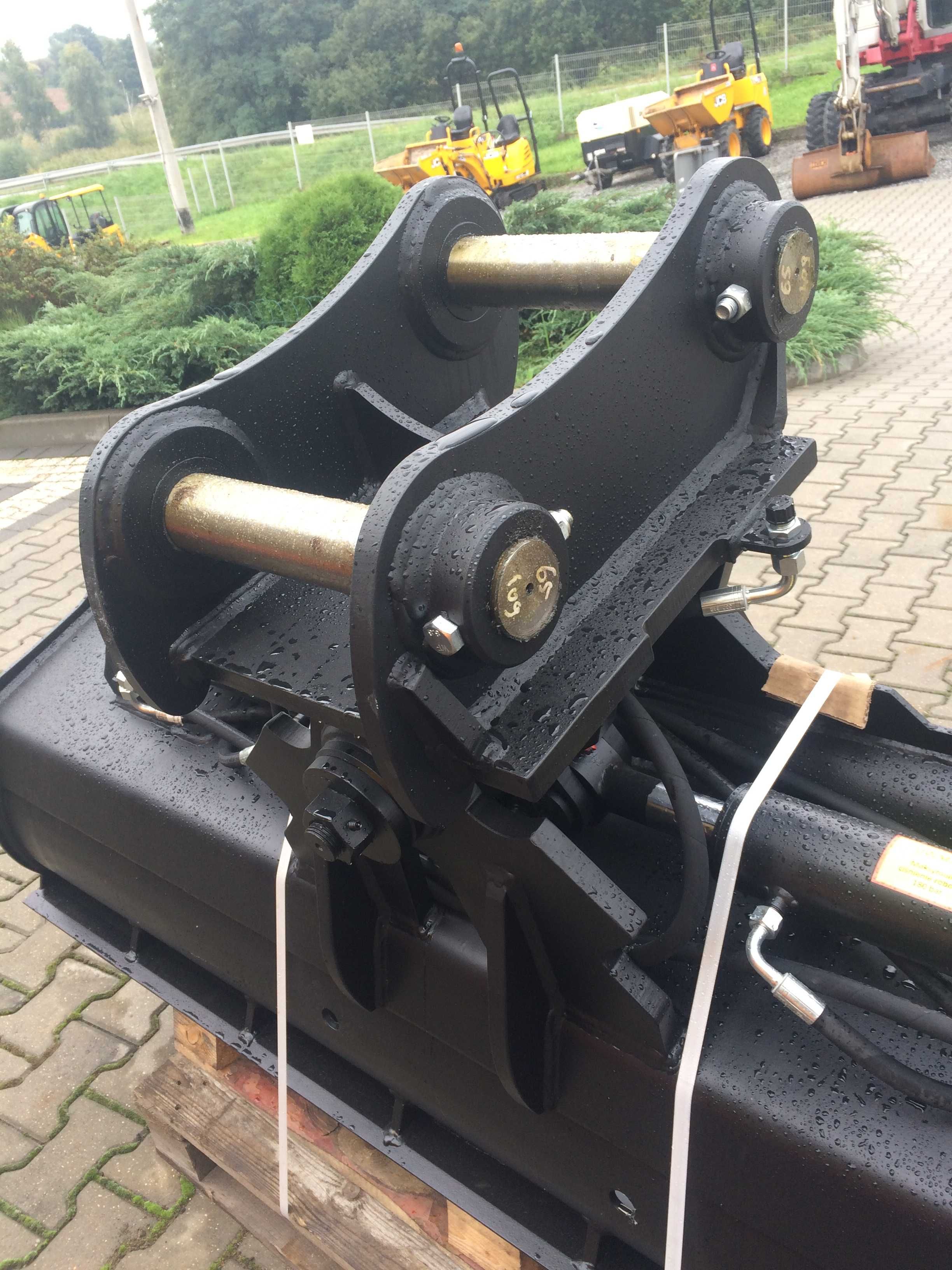 Łyżka hydrauliczna 180  cm JCB JS 130   13 do 18 ton