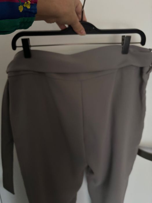 MANGO  Spodnie Casual z wiązaniem w pasie M L