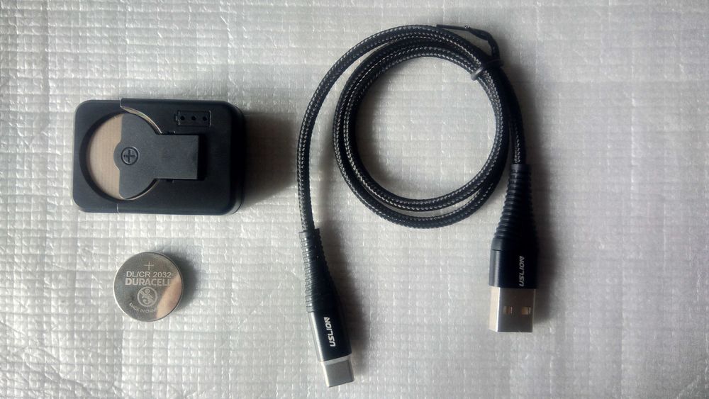 Зарядное устройство для плоских миталлических батареек