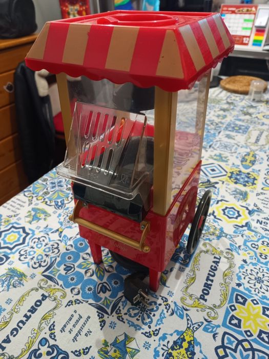 Máquina de fazer pipocas automática