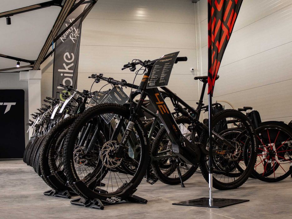 Piękny Rower elektryczny górski mtb męski damski 4ever bafang deore