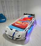 Cama carro e Colchão 90×1,90 e mesa cabeceira