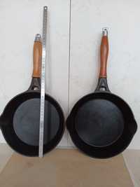 Сковородки СССР чугунные 22 см.  .с деревянными ручками