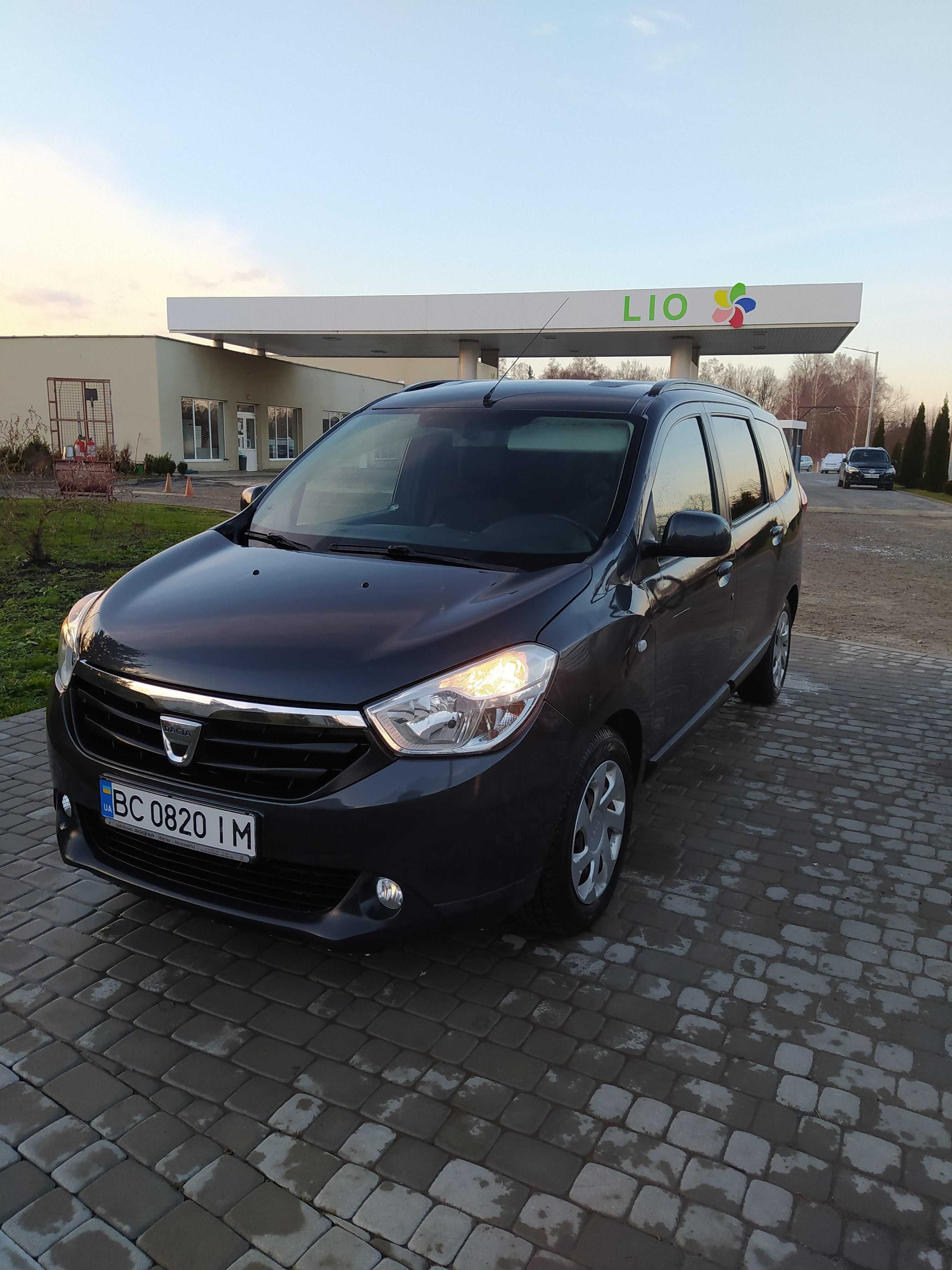 Dacia Lodgy 2012