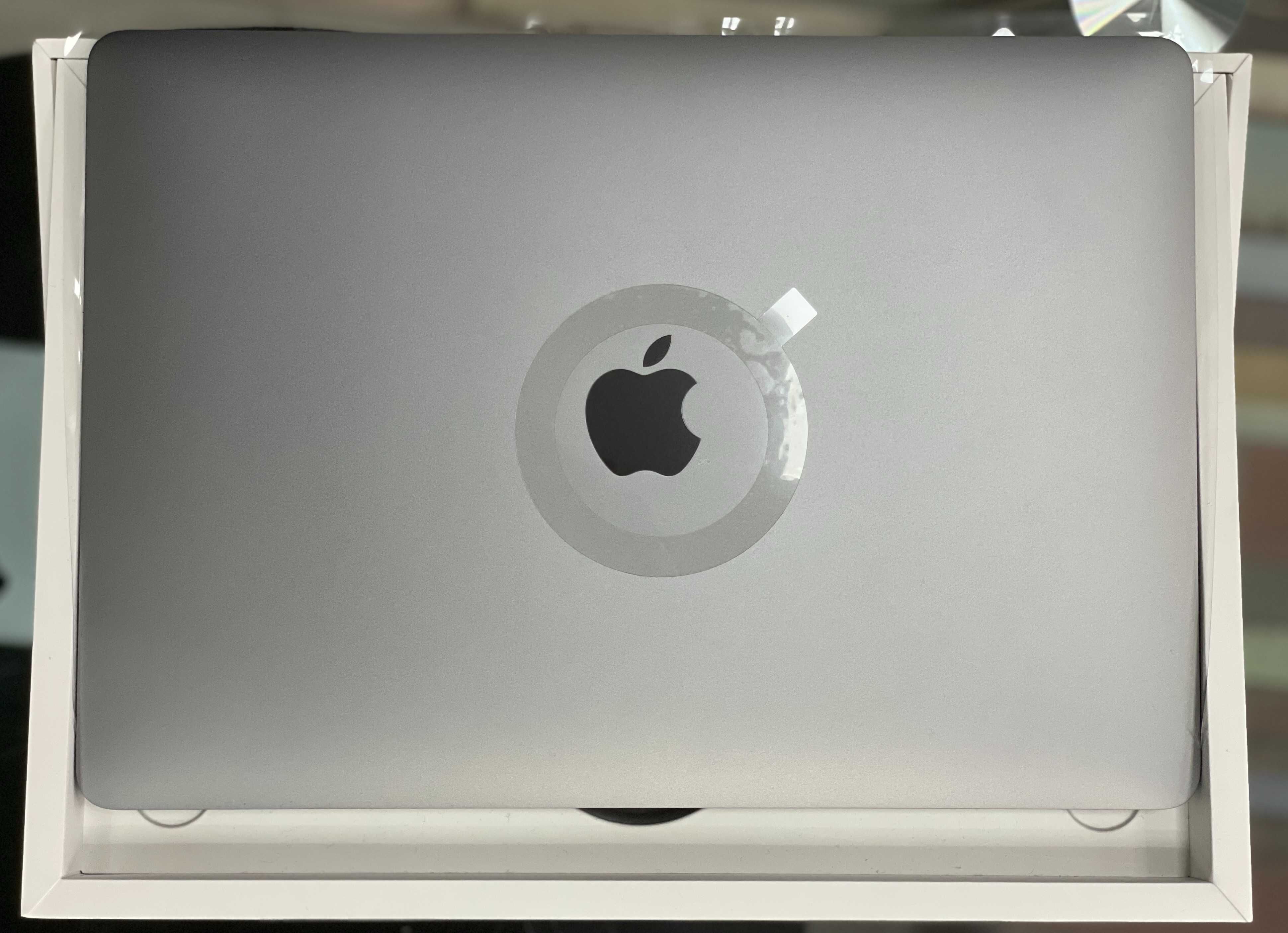 MacBook Air 13 2020 Late MGN73 M1/8/512 Space Gray