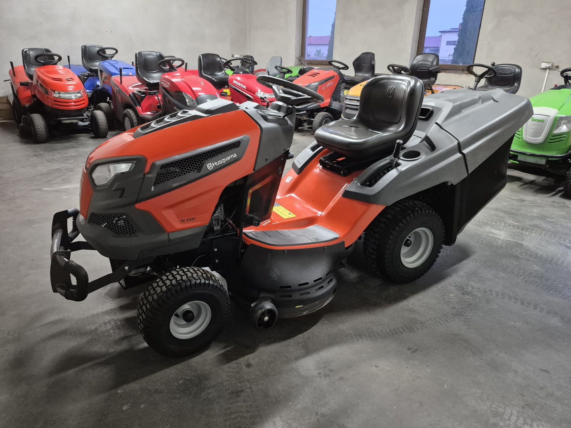 Kosiarka traktorek Husqvarna TC 238t