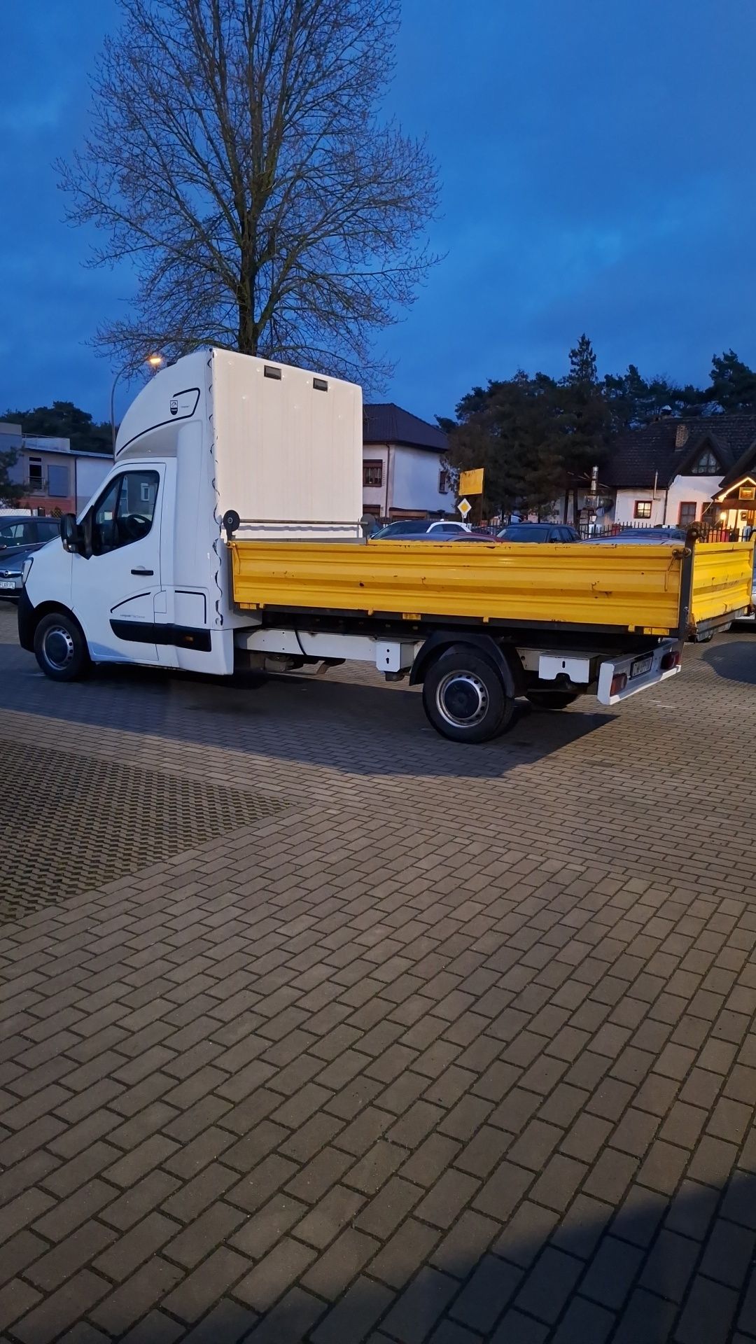 Zabudowa wywrotka paka Renault Master