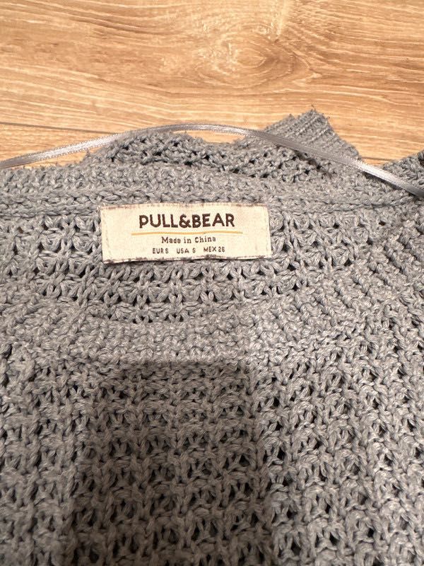 Szary sweter Pull&Bear S