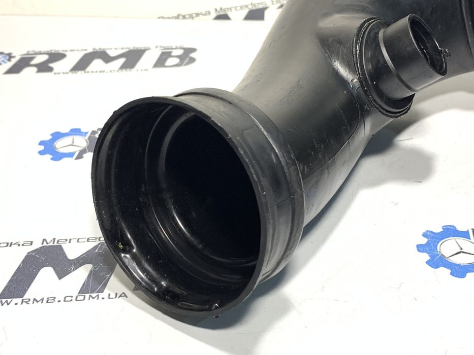 Патрубок воздушного фильтра Мерседес С220 W203 2.2 OM646 А6460940297