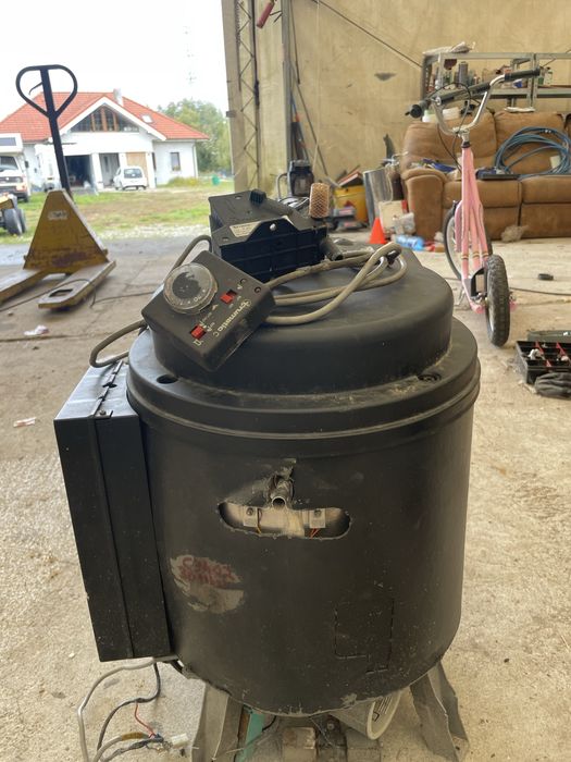 Sprzedam piecyk kompletny Truma C 3402, kompletny.