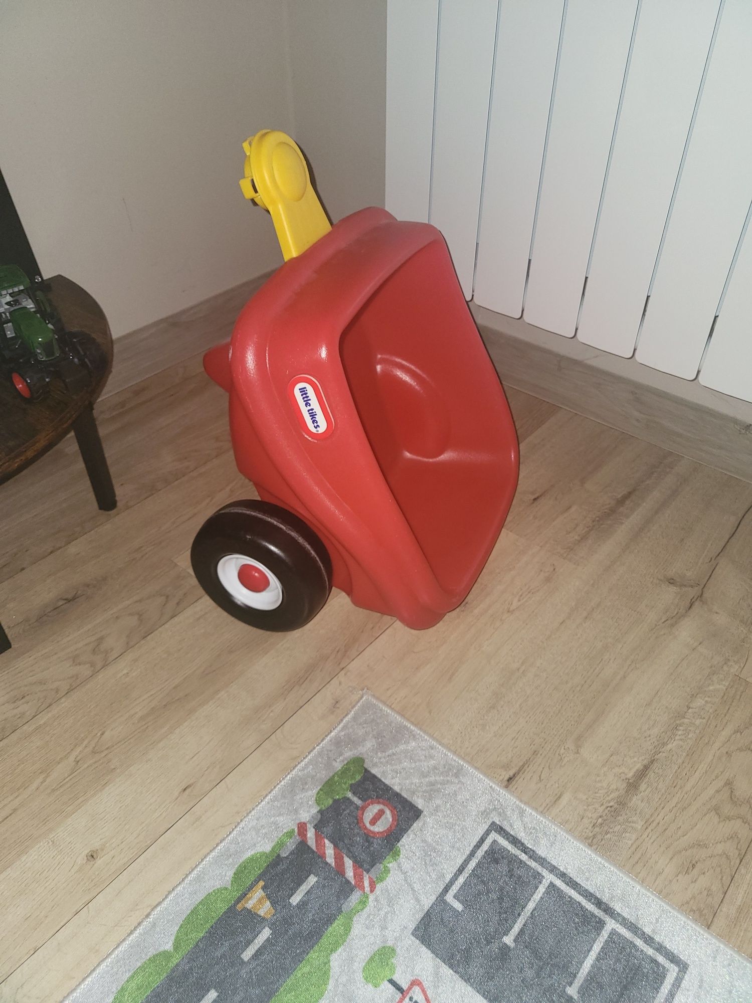 Samochodziki jezdzik Little tikes