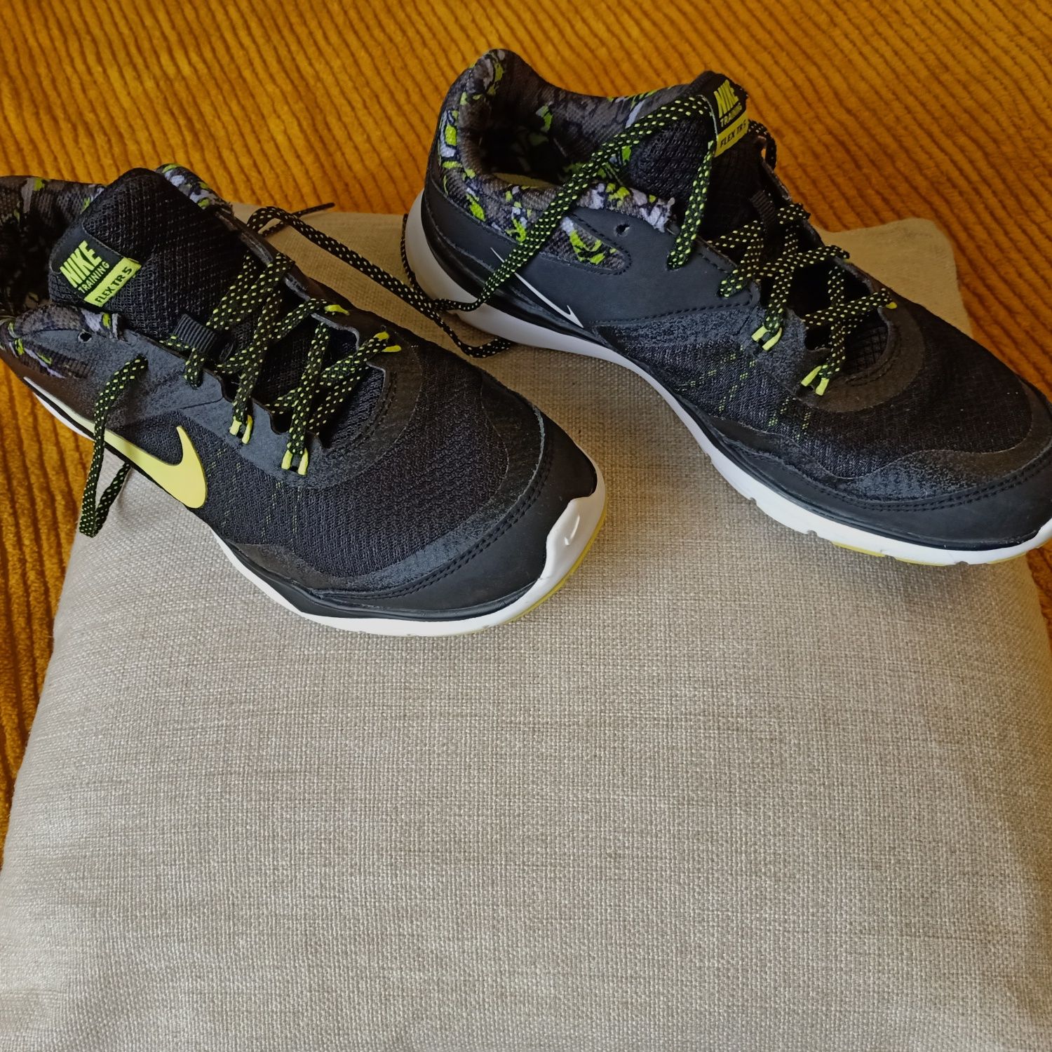 NIKE buty damskie WMNS FLEX Trainer 5 RINT