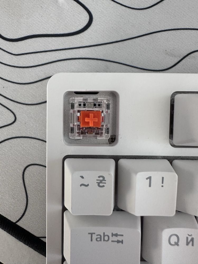 Клавиатура белая Hator rockfall 2 mecha tkl