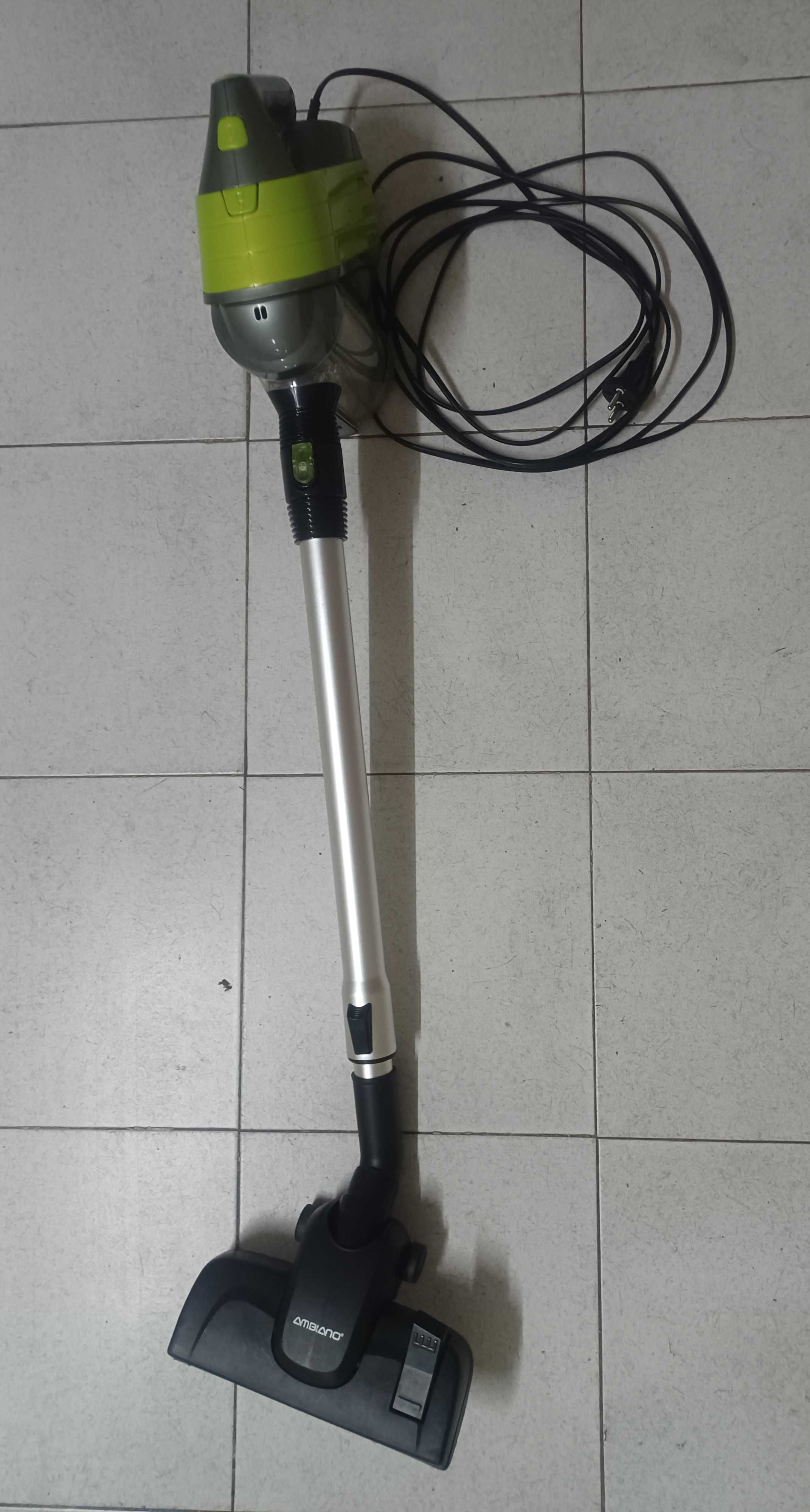Aspirador vertical Tristar SZ 1918 sem saco 600 Watts