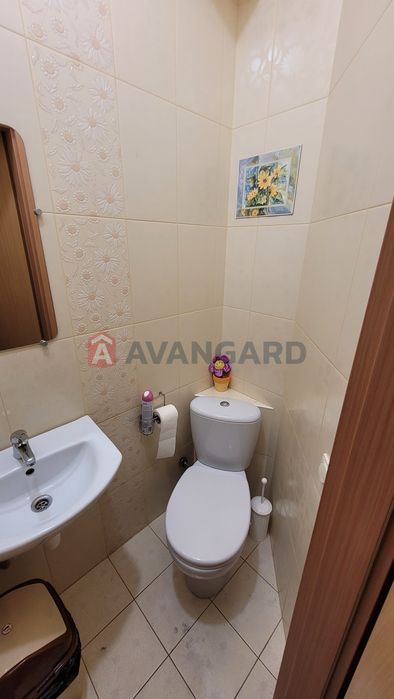 Продам приміщення в центрі, 211 м²;, 253 00 $