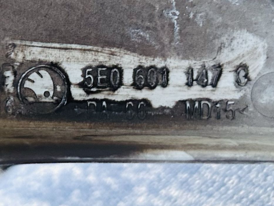 Oryginalne Kołpaki Skoda Octavia Yeti i inne 16”.   5E0 601_147 C