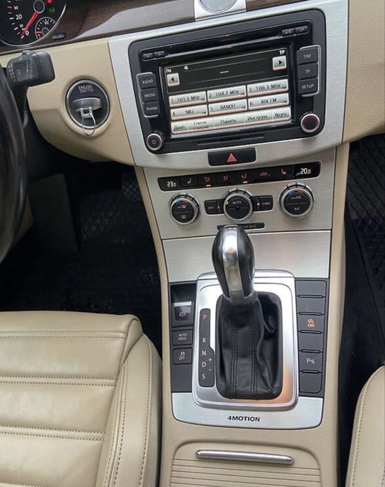 Volkswagen Passat 2.0 TDI, повний привід, автомат dg250