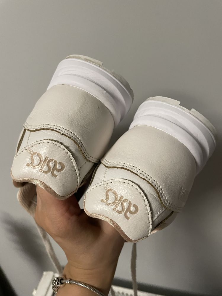 Gelsaga asics sportowe buty adidasy