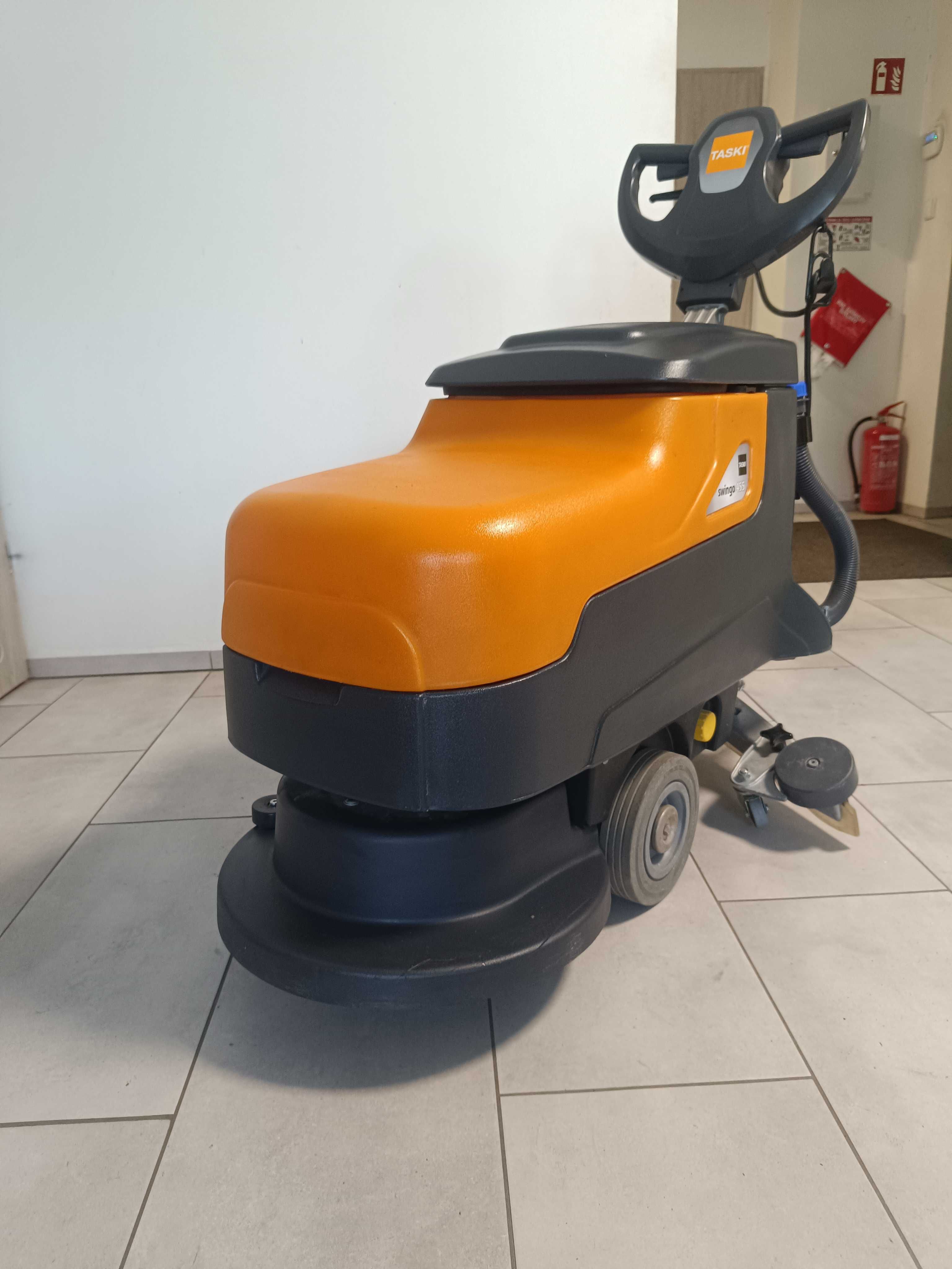 Szorowarka/ maszyna czyszcząca Taski Swingo 455B