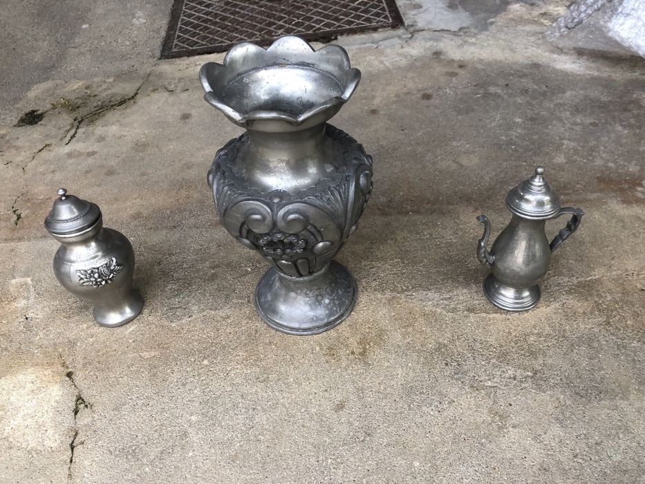 Vendo tres pecas em estanho puro