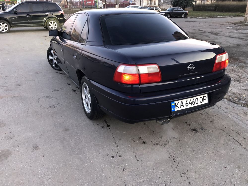 Opel omega b rest 2.2 benzinas