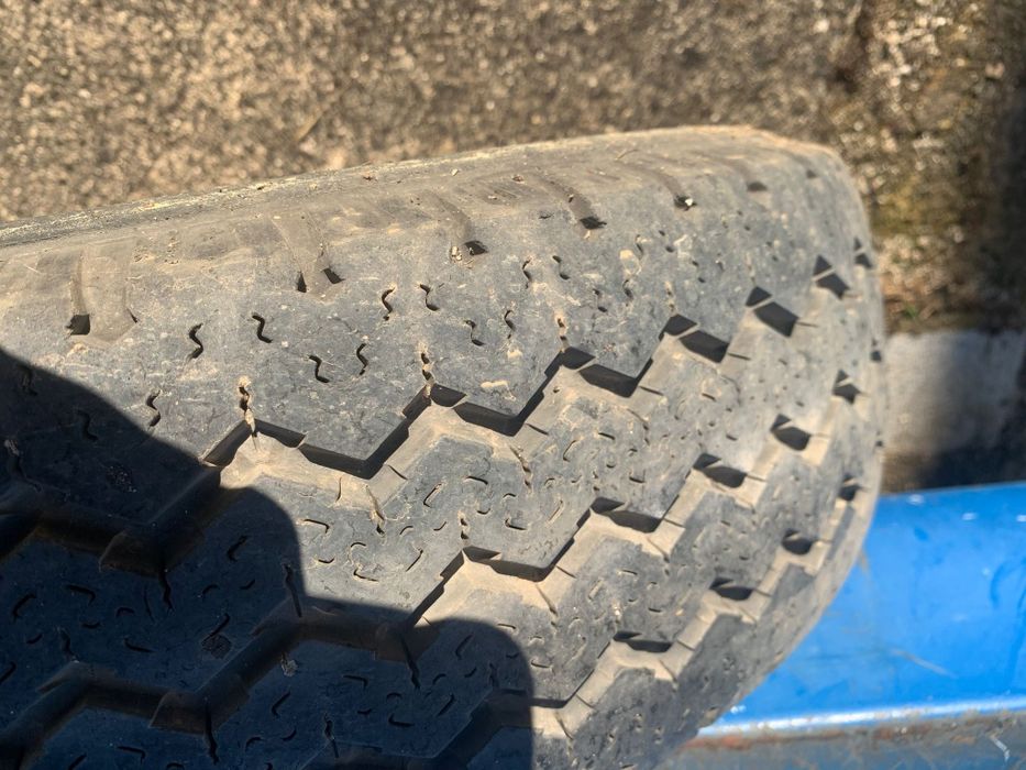 Todo o tipo de peças de carroçaria disponíveis